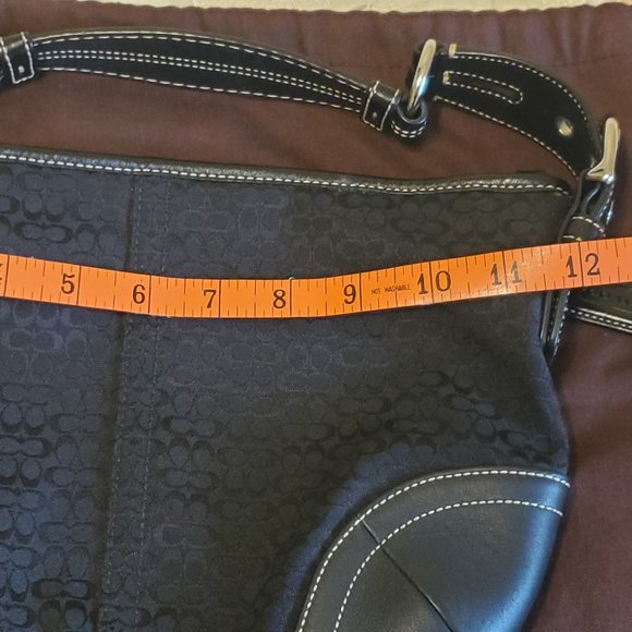 Signature Coach Hobo Bag Leather Black & Silver - Picture 3 of 10